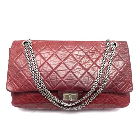 chanel 2.55 maxi jumbo prezzo|Chanel handbags 2.55.